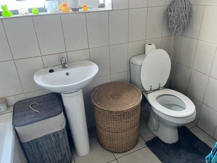 1 Bedroom Property for Sale in Southernwood Eastern Cape